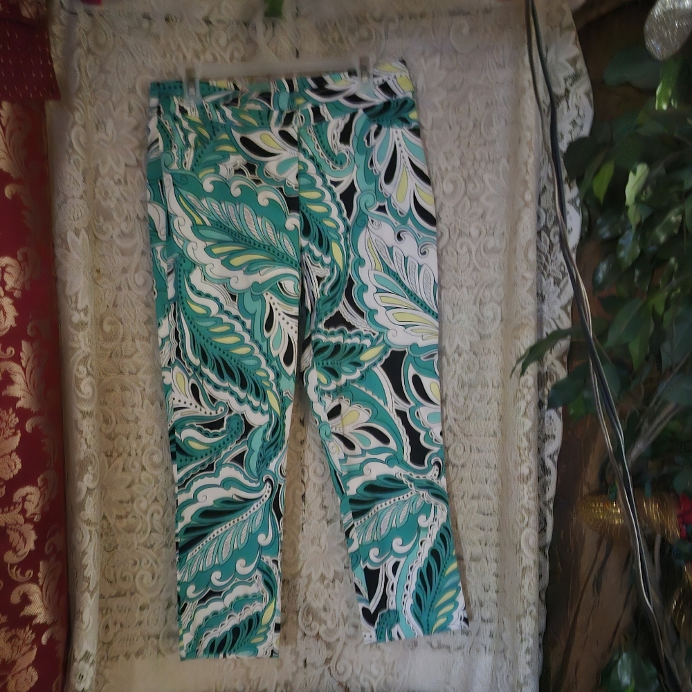 Spanner Teal, Black & White Patterned Capris - image 2